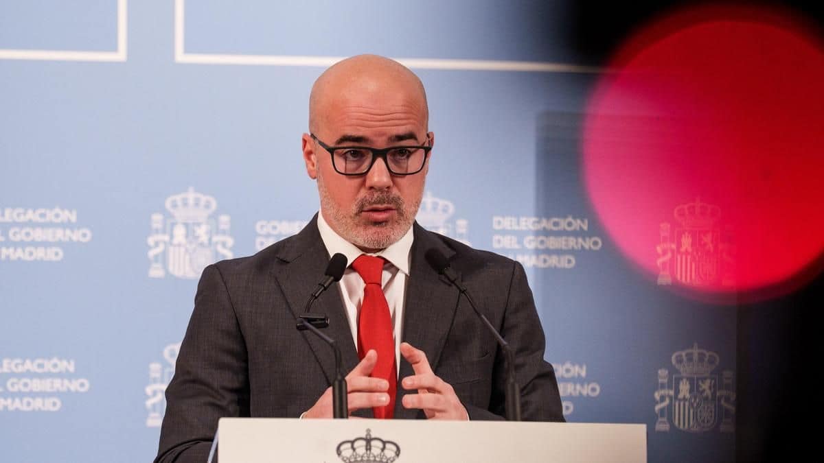 El delegado del Gobierno en Madrid pide que dimita Ayuso por la "pillada descomunal" en la compra del ático de lujo