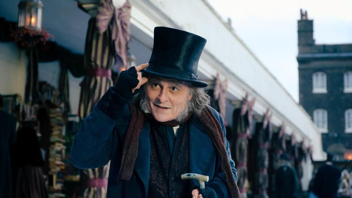Así se ha transformado Johnny Depp en Ebenezer, el cascarrabias protagonista de ‘Cuento de Navidad’
