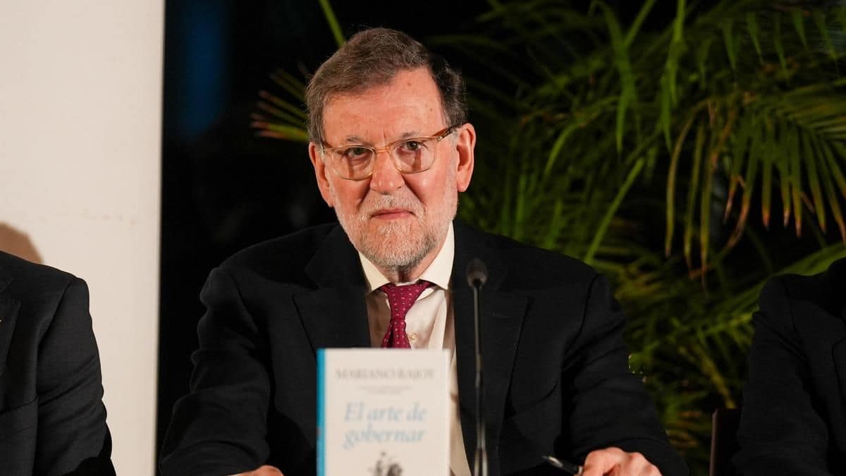 Rajoy evita las acusaciones de racismo tras sus palabras sobre Francia: "No me voy a poner al nivel de ciertos ministros españoles"